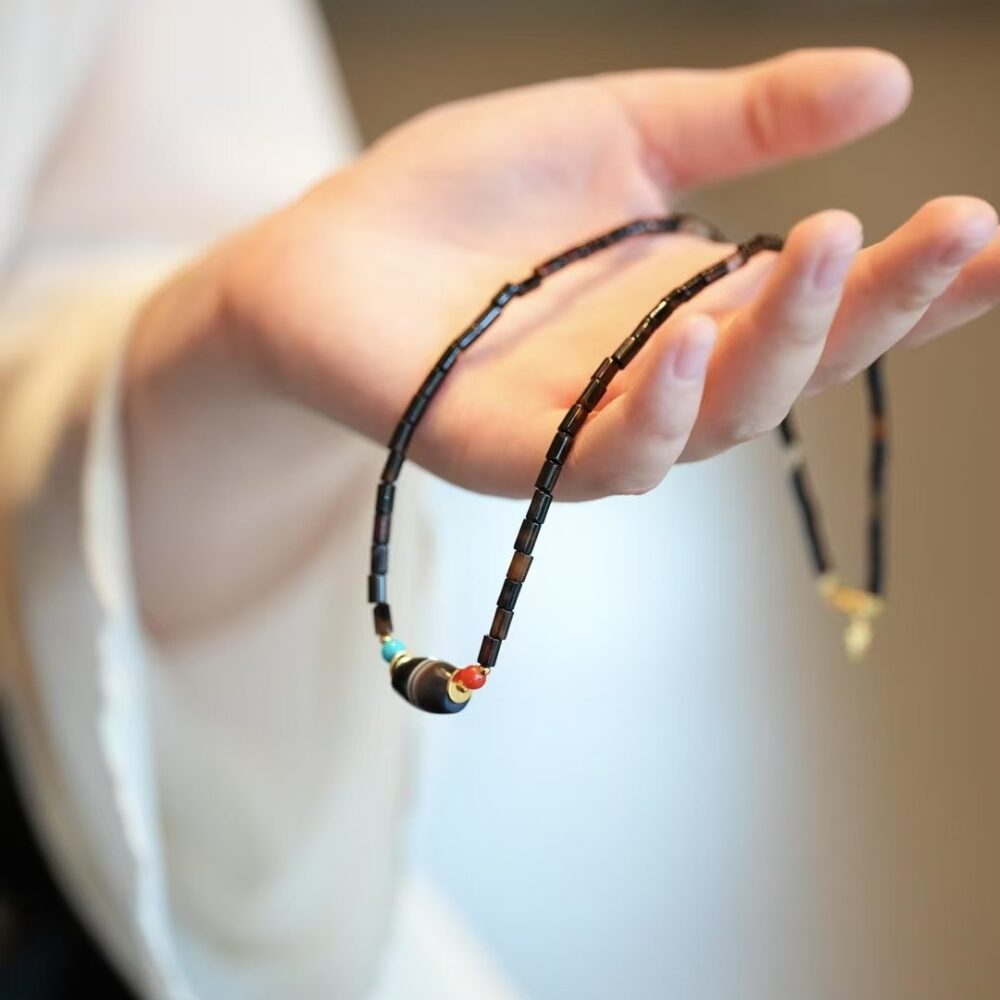 Minimalist style ancient bead clavicle necklace - 图片 3