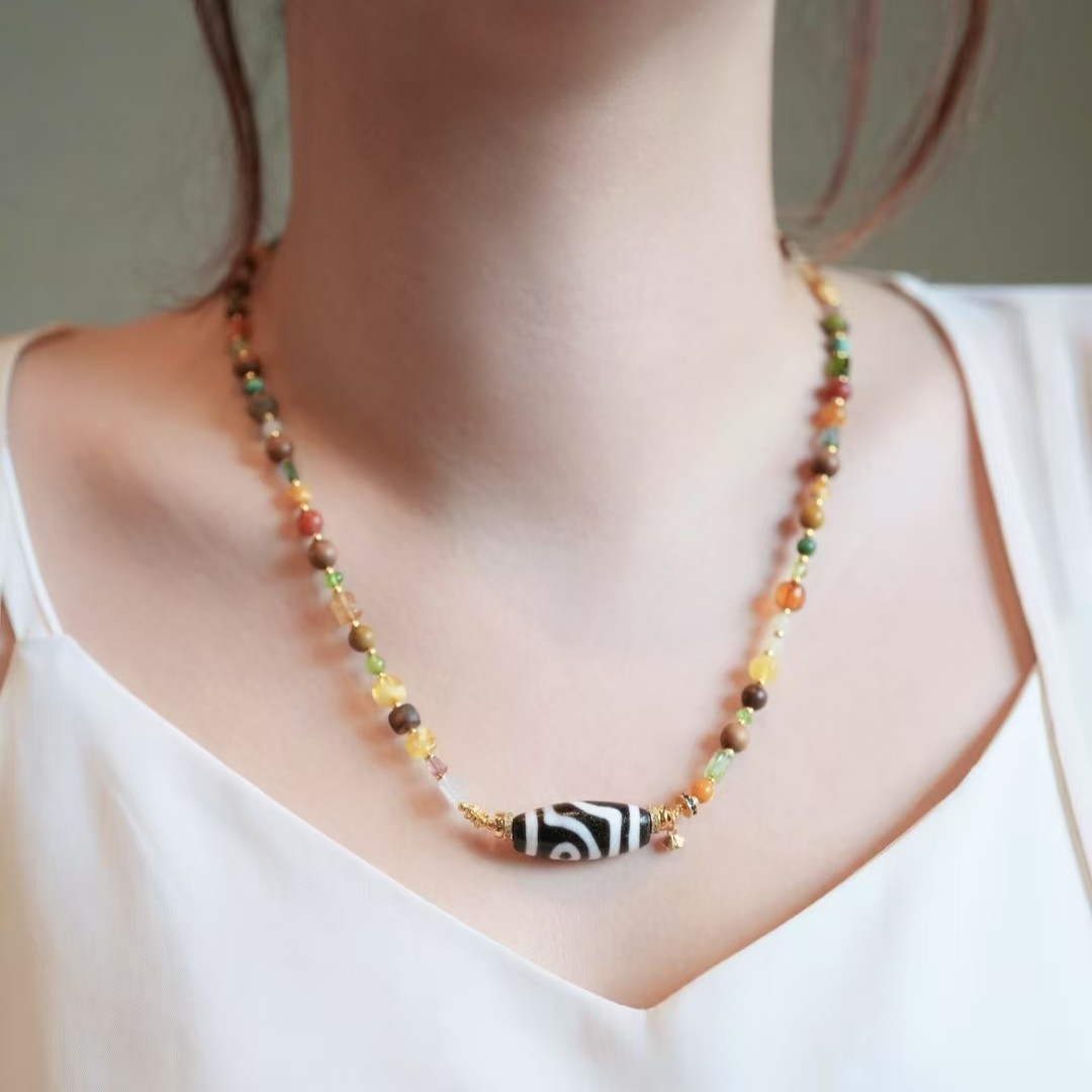 Jewelry, more than just sparkle: the emotions and moments that are captured by wearing it Jewelry, more than just sparkle: the emotions and moments that are captured by wearing it