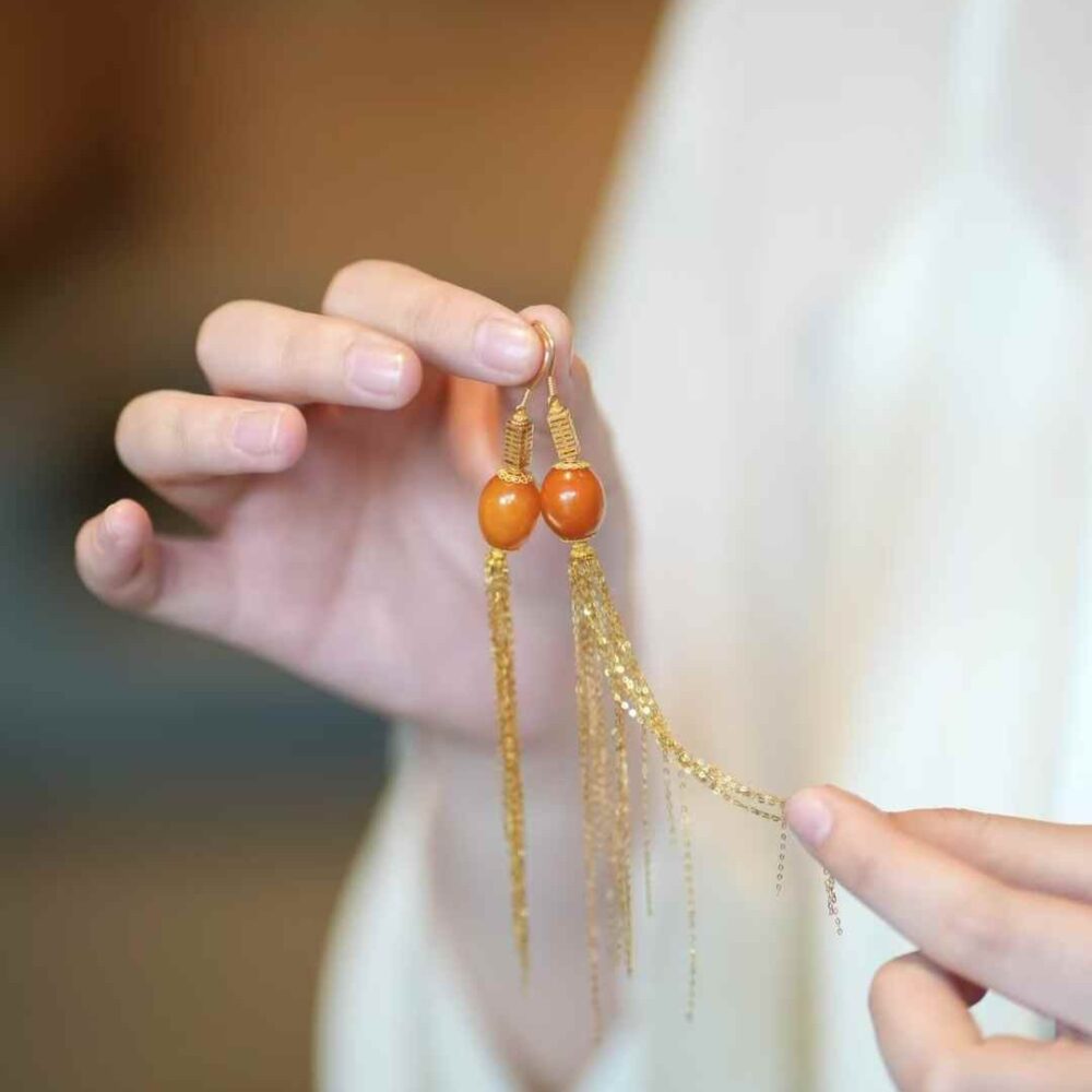 Antique wax date bead earrings - 图片 3