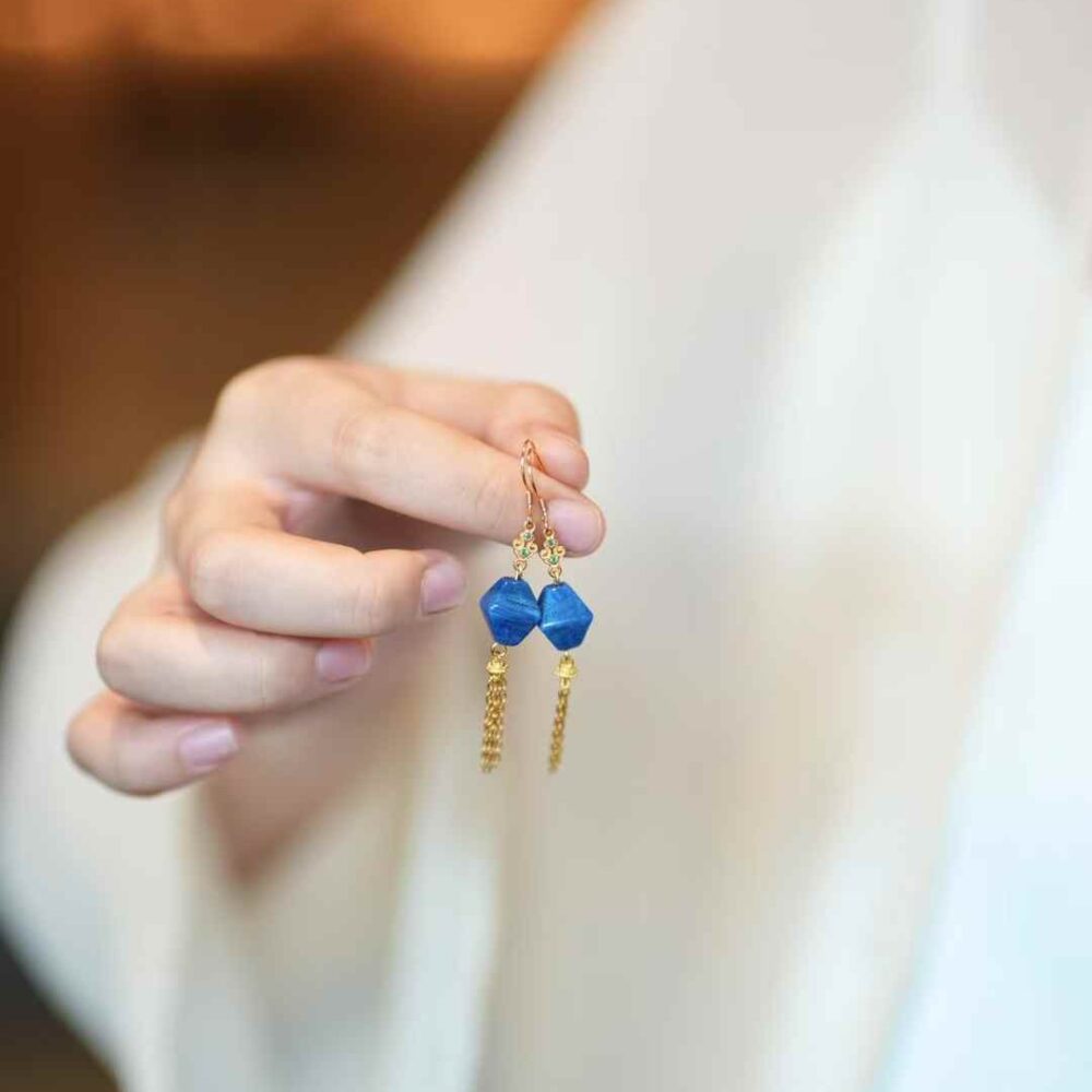 Coral Jade Antique Multi-faceted Earrings - 图片 2