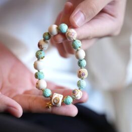 Sky blue turquoise beads bracelet