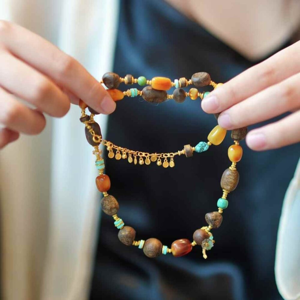 Beeswax Agarwood Necklace - 图片 4